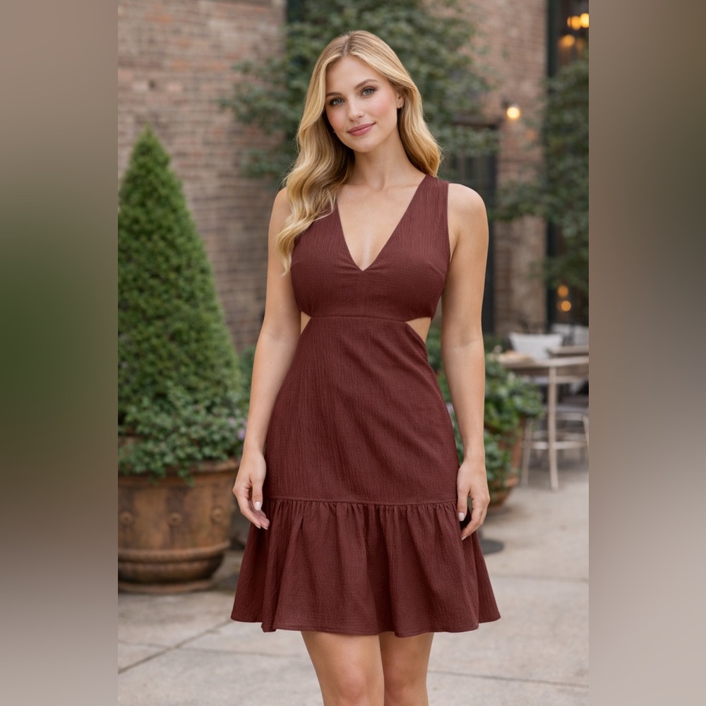 ❤️ VENUS Fluted Satin Mini Dress | Brown | Size 4